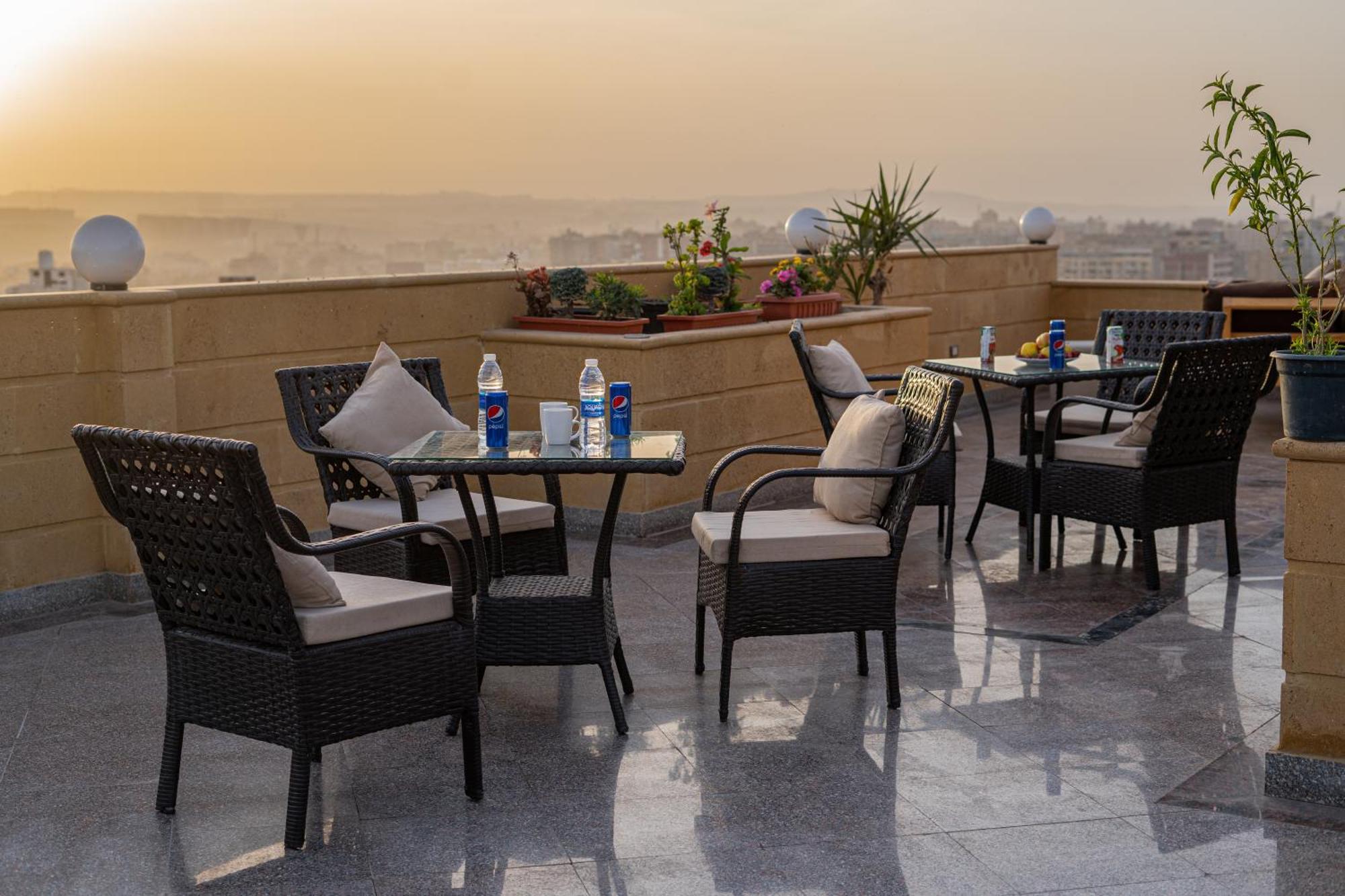 Gardenia Pyramids View Inn Nazlet el-Sîsi Exteriér fotografie